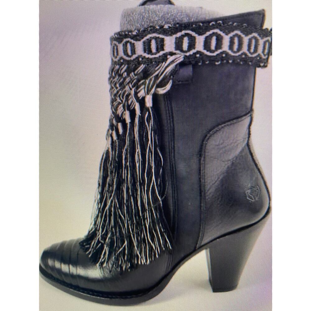 NIB Cobra society size 38 black fringe/western healed boot